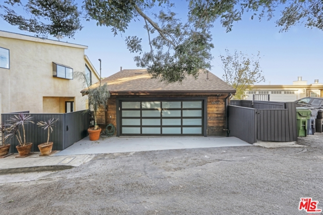 5 Bed Home for Sale in Los Angeles, California