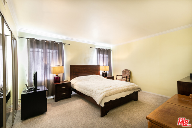 3 Bed Home for Sale in Los Angeles, California