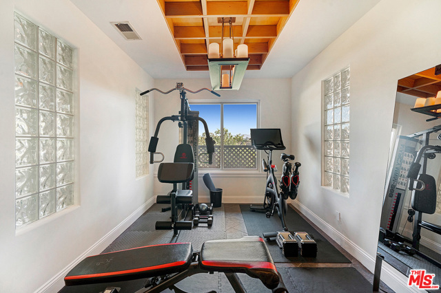 3 Bed Home for Sale in Sherman Oaks, California