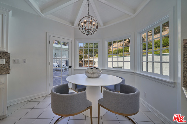 6 Bed Home for Sale in Encino, California