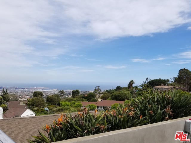 53 AVENIDA CORONA, Rancho Palos Verdes, California 90275, 3 Bedrooms Bedrooms, ,3 BathroomsBathrooms,Residential,Sold,AVENIDA CORONA,17225132