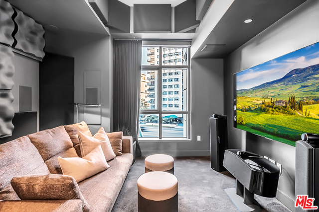 2 Bed Home for Sale in Los Angeles, California