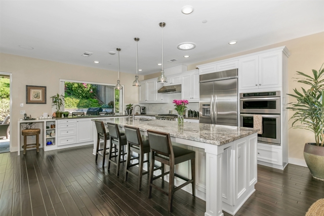 1653 Tabletop Way