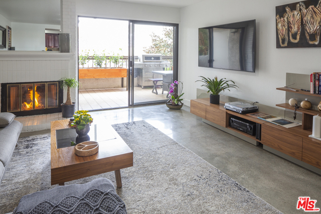 2 Bed Home for Sale in Playa del Rey, California
