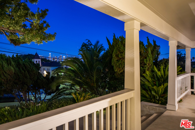 3 Bed Home for Sale in Los Angeles, California