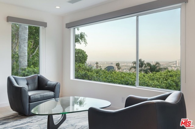 4 Bed Home for Sale in Los Angeles, California