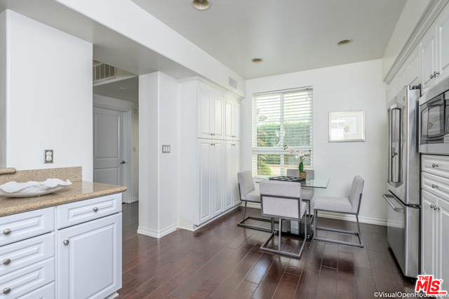 2 Bed Home for Sale in Playa Vista, California