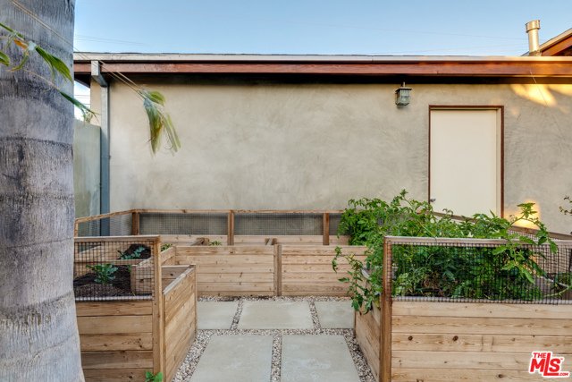 4 Bed Home for Sale in Venice, California