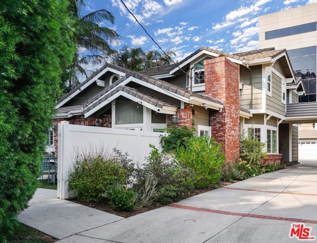4 Bed Home for Sale in Encino, California