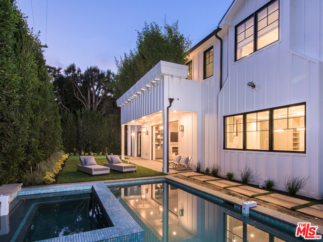 6 Bed Home for Sale in Pacific Palisades, California