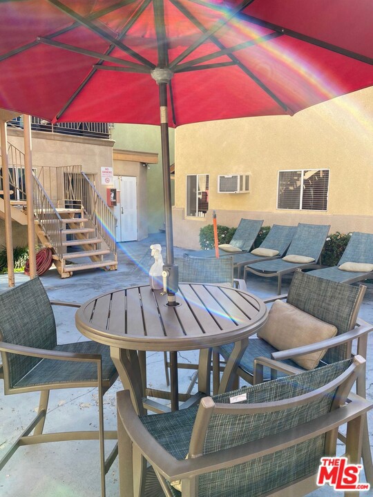  Income Home for Sale in Sherman Oaks, California