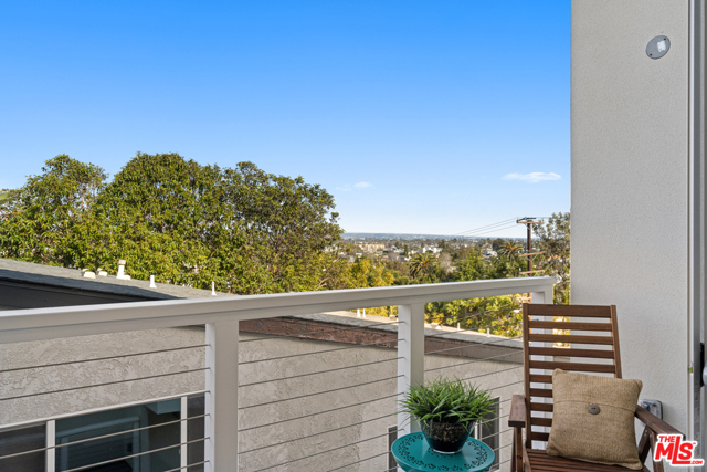 2 Bed Home for Sale in Santa Monica, California