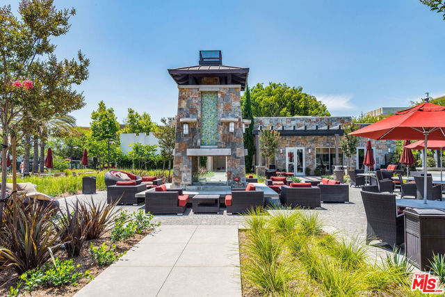 3 Bed Home for Sale in Hawthorne, California