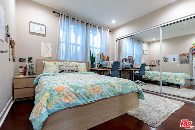 2 Bed Home for Sale in Los Angeles, California