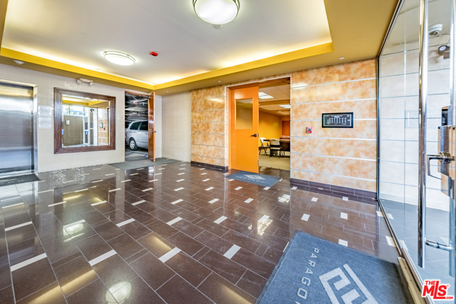 3 Bed Home for Sale in Los Angeles, California