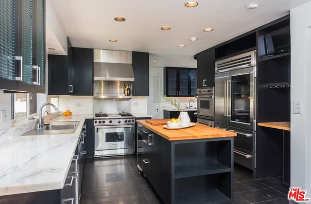 5 Bed Home for Sale in Los Angeles, California