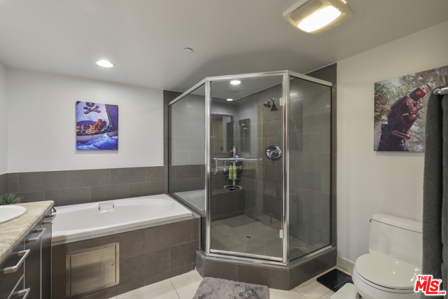 3 Bed Home for Sale in Los Angeles, California