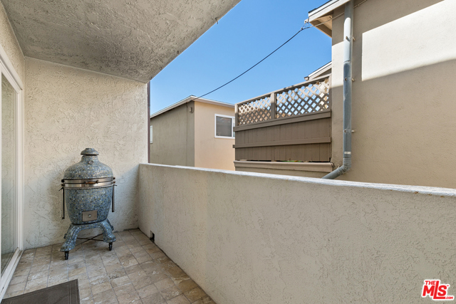 320 Hermosa Avenue, Hermosa Beach, California 90254, 2 Bedrooms Bedrooms, ,2 BathroomsBathrooms,Residential,Sold,Hermosa,21708092