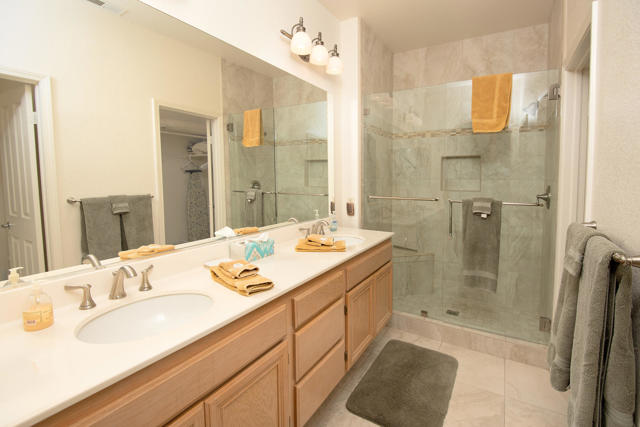 Residential – – 2 Bedrooms – 3 Bathrooms – Price $5,500 ...