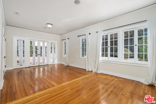 3 Bed Home for Sale in Los Angeles, California