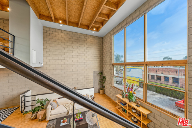 2 Bed Home for Sale in Los Angeles, California