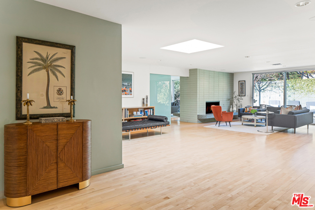 4 Bed Home for Sale in Los Angeles, California