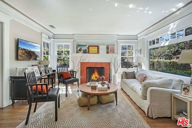 4 Bed Home for Sale in Los Angeles, California