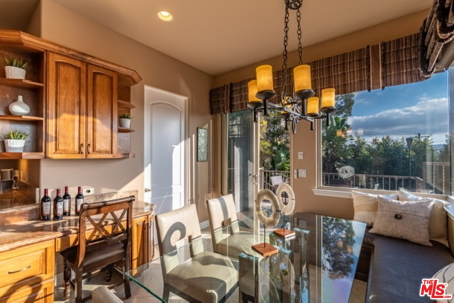 822 6TH Street, Hermosa Beach, California 90254, 4 Bedrooms Bedrooms, ,4 BathroomsBathrooms,Residential,Sold,6TH,19537348
