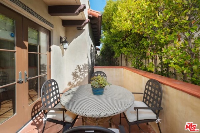 2 Bed Home for Sale in Santa Monica, California