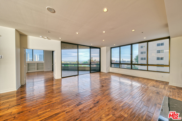 2 Bed Home for Sale in Los Angeles, California