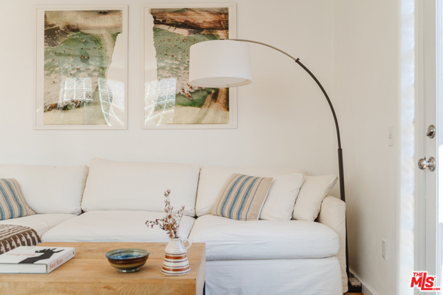 2 Bed Home for Sale in Venice, California