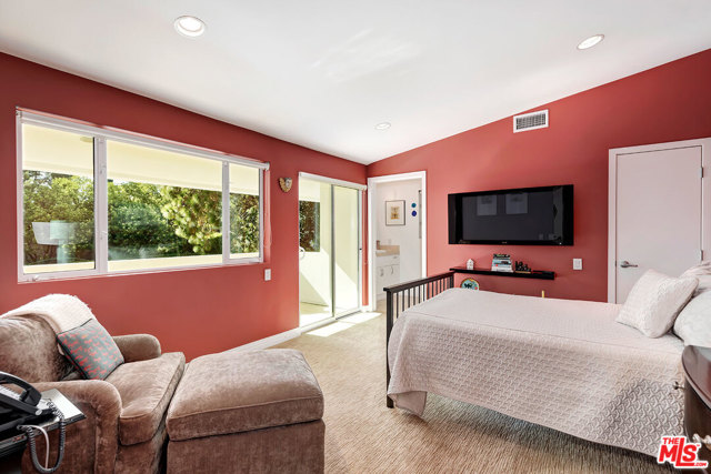 5 Bed Home for Sale in Beverly Hills, California