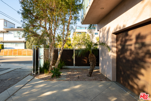 3 Bed Home for Sale in Venice, California