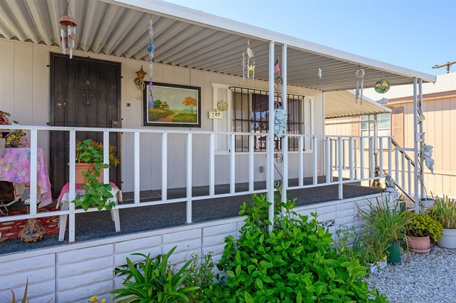 677 G St