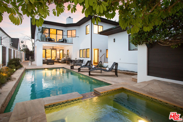 6 Bed Home for Sale in Santa Monica, California