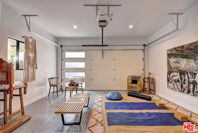 3 Bed Home for Sale in Studio City, California