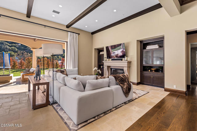4 Bed Home for Sale in Thousand Oaks, California