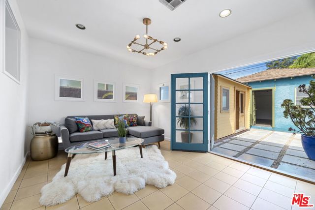 3 Bed Home for Sale in Venice, California