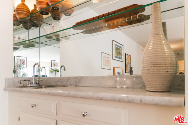 2 Bed Home for Sale in Los Angeles, California