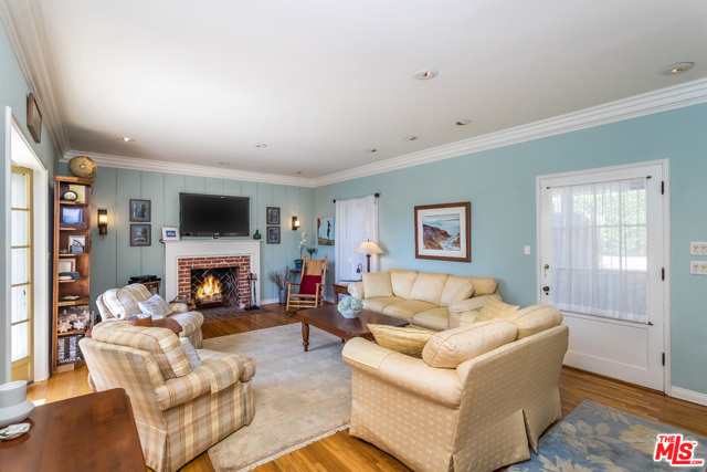 3 Bed Home for Sale in Los Angeles, California