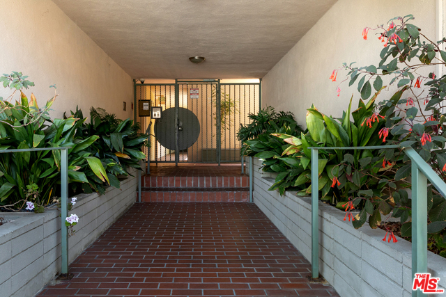 3 Bed Home for Sale in Los Angeles, California