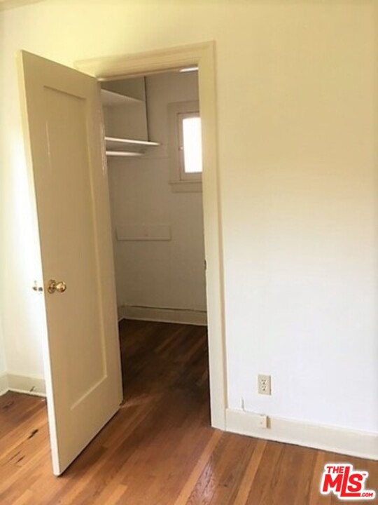  Income Home for Sale in Los Angeles, California