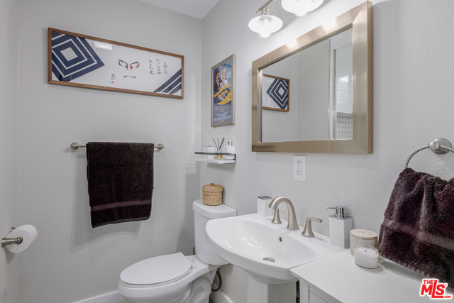 3 Bed Home for Sale in Los Angeles, California