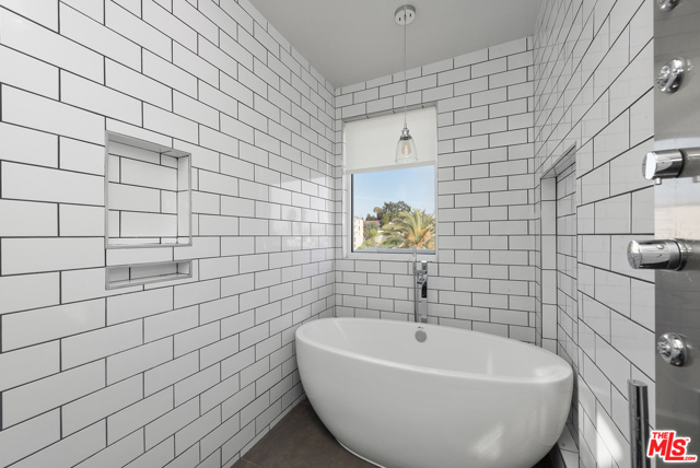 3 Bed Home for Sale in Los Angeles, California
