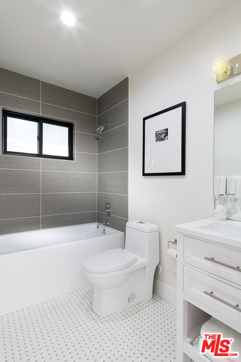 3 Bed Home for Sale in Sherman Oaks, California
