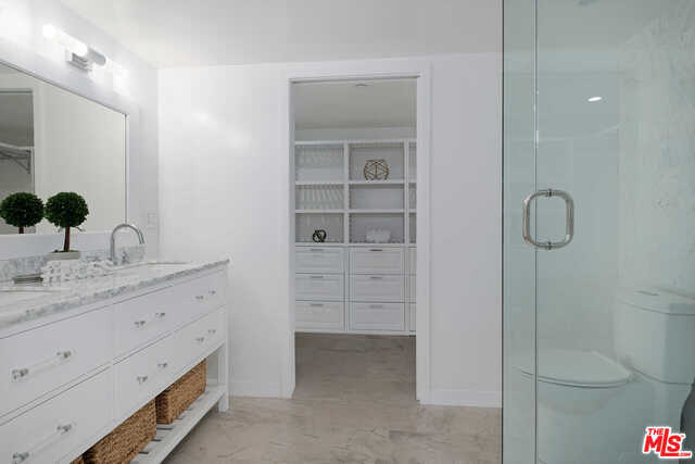 2704 OAK Avenue, Manhattan Beach, California 90266, 3 Bedrooms Bedrooms, ,3 BathroomsBathrooms,Residential,Sold,OAK,19530056