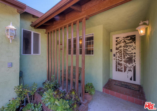 3 Bed Home for Sale in Lake Balboa, California