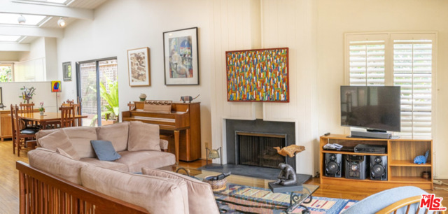 3 Bed Home for Sale in Santa Monica, California