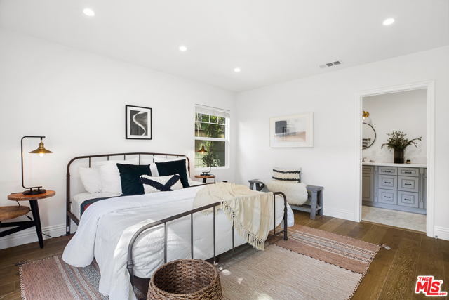 4 Bed Home for Sale in Valley Village, California