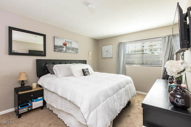 2 Bed Home for Sale in Thousand Oaks, California